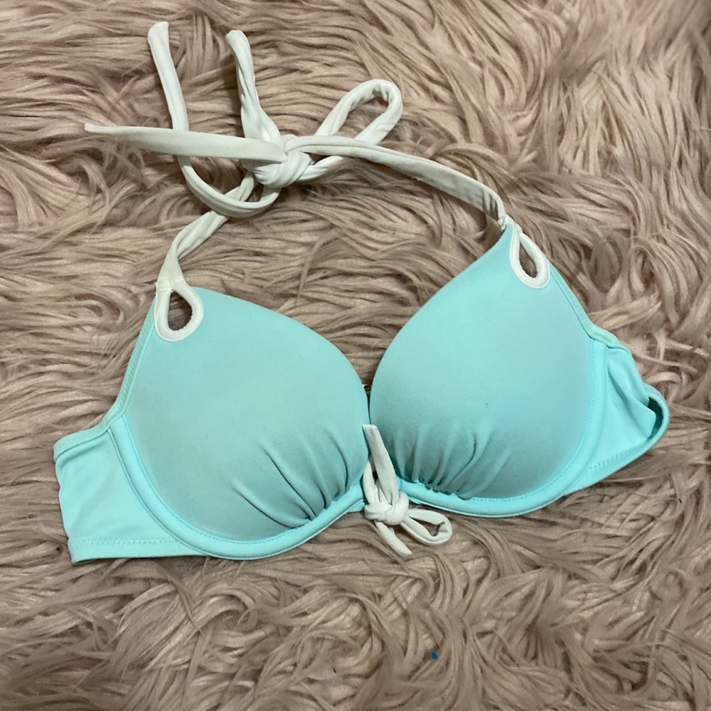 Victoria’s Secret Gorgeous Push-up Bikini Top 32A